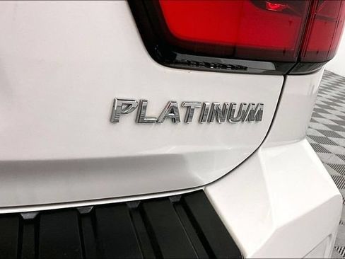 Used 2021 Nissan Armada Platinum w/ Captain's Chairs Package AWD/4WD image 9