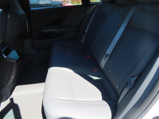 Used 2024 Lucid Air Pure RWD image 31