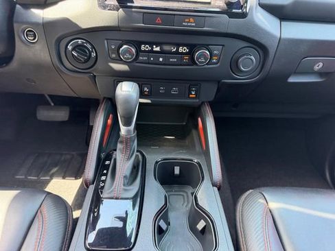 Used 2023 Nissan Frontier PRO-4X w/ Pro-4X Premium Package AWD/4WD image 15