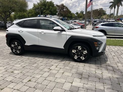 Used 2025 Hyundai Kona SEL FWD image 15