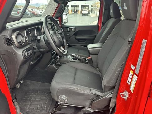 Used 2018 Jeep Wrangler Unlimited Sport S image 2