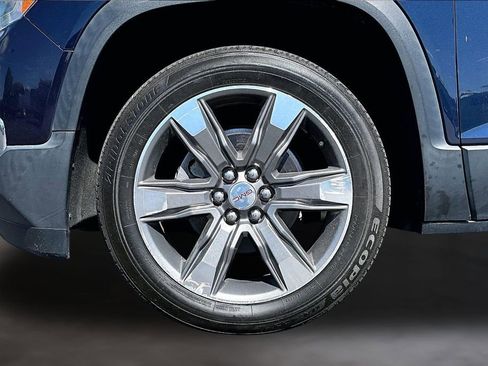 Used 2017 GMC Acadia SLT FWD image 10