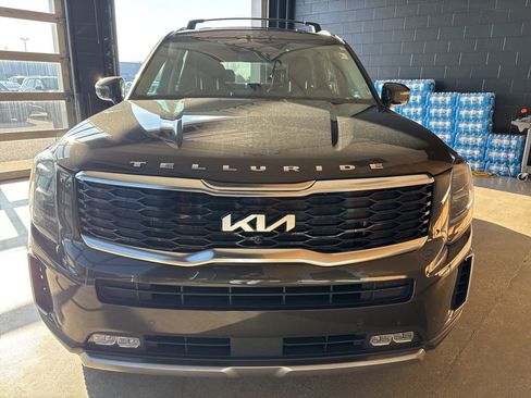 Used 2022 Kia Telluride SX image 3