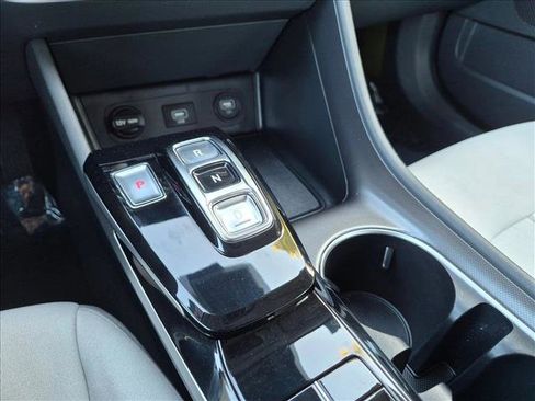 Used 2023 Hyundai Sonata SEL FWD image 12