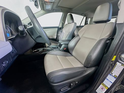 Used 2015 Toyota RAV4 Limited AWD/4WD image 13