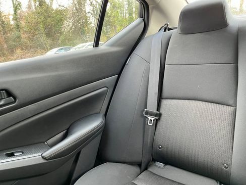 Used 2025 Nissan Altima 2.5 SV image 39