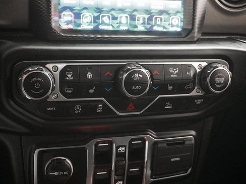 Certified 2023 Jeep Wrangler Sport image 27