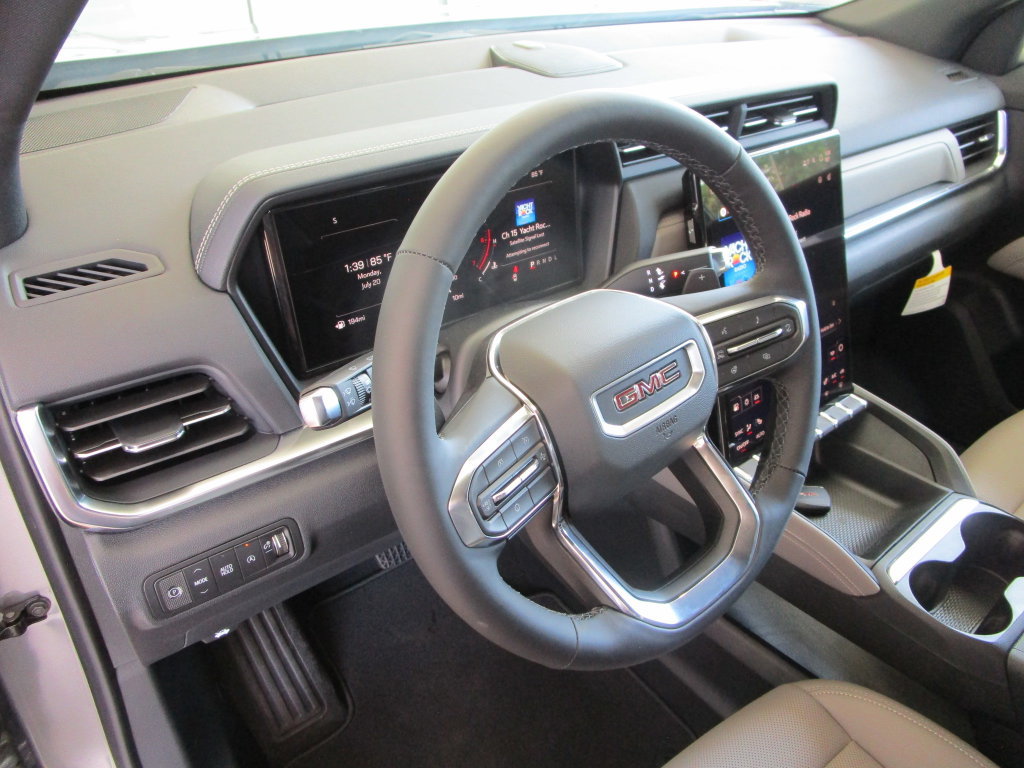 New 2027 GMC Terrain Elevation w/ Elevation Premium Package FWD image 22
