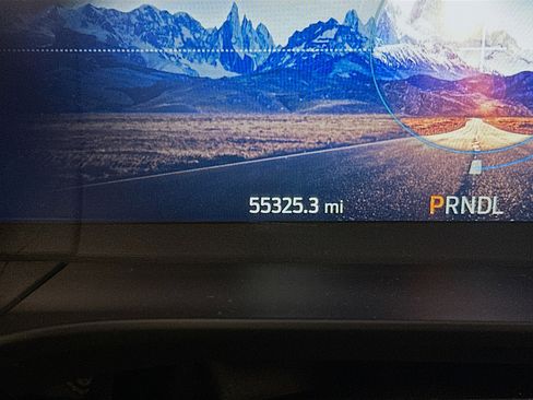 Used 2022 Ford Escape Titanium FWD image 19
