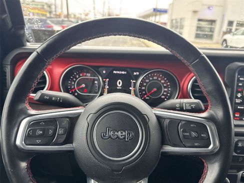 Used 2022 Jeep Wrangler Unlimited Rubicon w/ Xtreme Recon 35" Tire Package AWD/4WD image 18