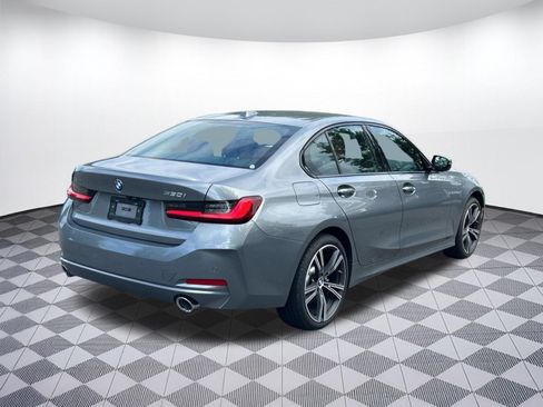Used 2023 BMW 330i xDrive Sedan w/ Premium Package AWD/4WD image 9