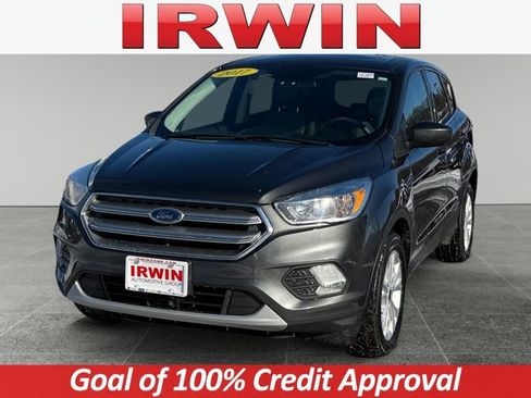 Used 2017 Ford Escape SE image 5