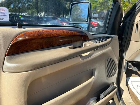 Used 2002 Ford F250 Lariat image 20