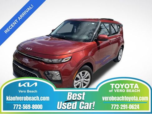 Certified 2022 Kia Soul LX FWD image 1