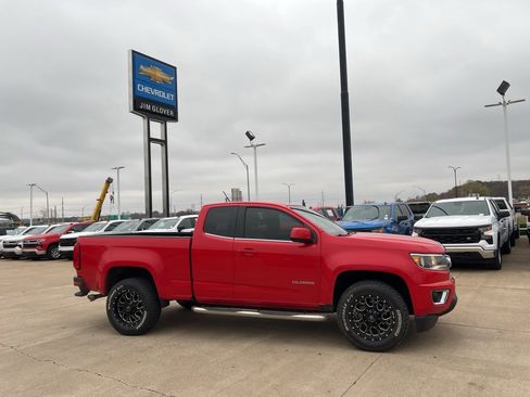Used 2018 Chevrolet Colorado W/T w/ WT Convenience Package image 9