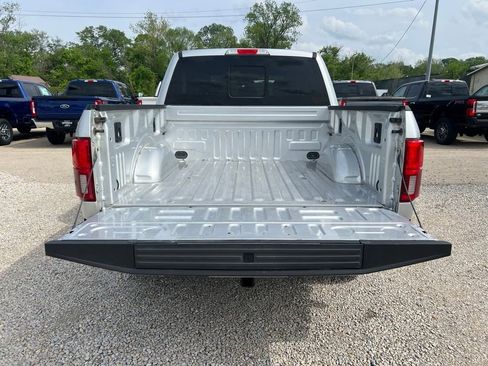 Used 2018 Ford F150 Platinum w/ Equipment Group 701A Luxury AWD/4WD image 19