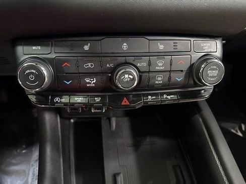 Used 2022 Dodge Durango GT w/ GT Premium Group image 23