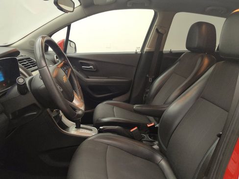 Used 2015 Chevrolet Trax LT w/ LT Plus Package AWD/4WD image 17