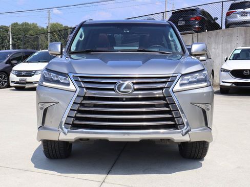 Used 2016 Lexus LX 570 4WD w/ Luxury Package image 10