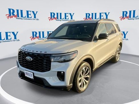 New 2026 Ford Explorer ST-Line image 1