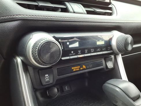 Certified 2020 Toyota RAV4 LE w/ All Weather Liner Package image 23