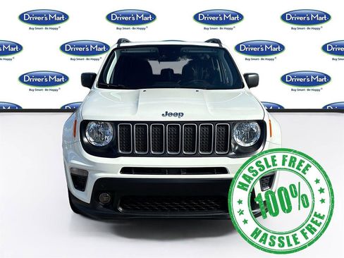 Used 2022 Jeep Renegade Latitude w/ Sun/Sound Group image 2