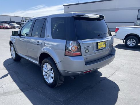 Used 2015 Land Rover LR2 AWD/4WD image 6