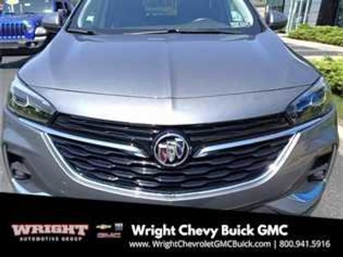 Used 2022 Buick Encore GX Essence w/ Experience Buick Package image 8