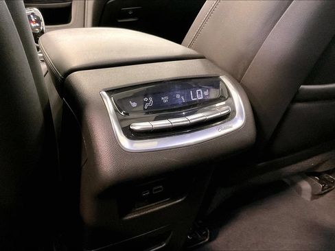 Used 2020 Cadillac XT6 Premium Luxury AWD/4WD image 11