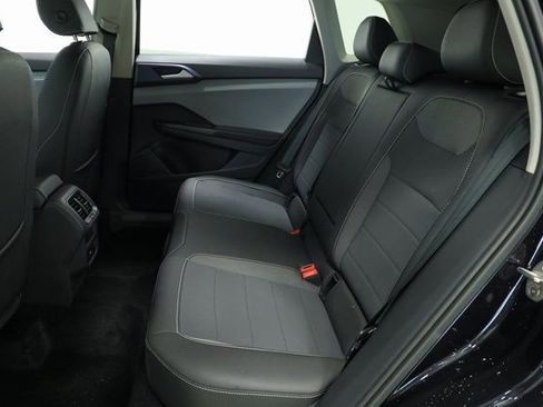 New 2024 Volkswagen Taos SE image 33