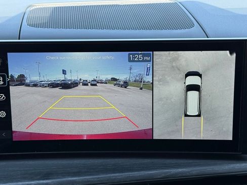 Used 2025 Hyundai Santa Fe Limited image 28