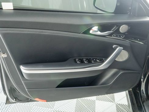 Used 2018 Kia Stinger Premium RWD image 23