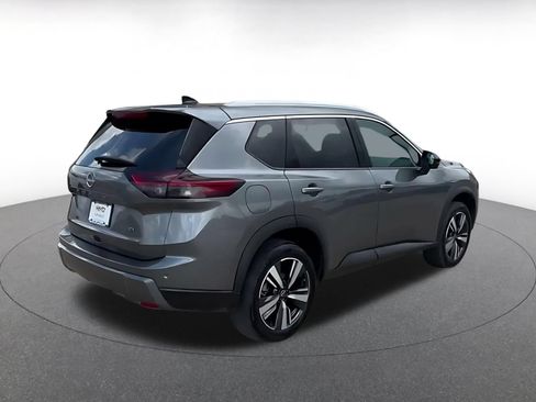 Used 2026 Nissan Rogue SL FWD image 13