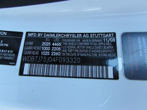 Used 2004 Mercedes-Benz CLK 500 Coupe image 28