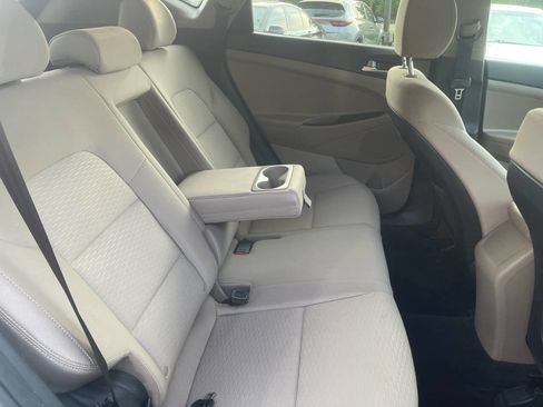 Used 2019 Hyundai Tucson SE w/ Cargo Package image 29