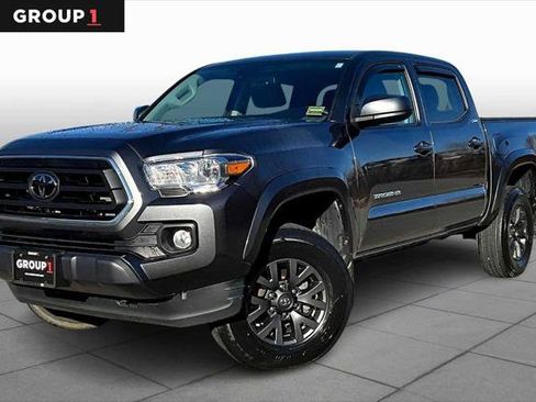Certified 2023 Toyota Tacoma SR5 AWD/4WD image 1