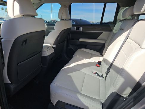 Certified 2024 Hyundai Santa Fe Limited image 25