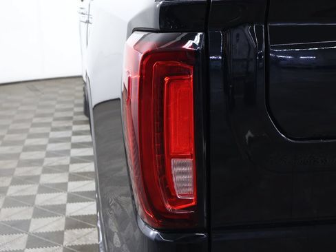 Used 2023 GMC Sierra 1500 Denali w/ Denali Reserve Package AWD/4WD image 21