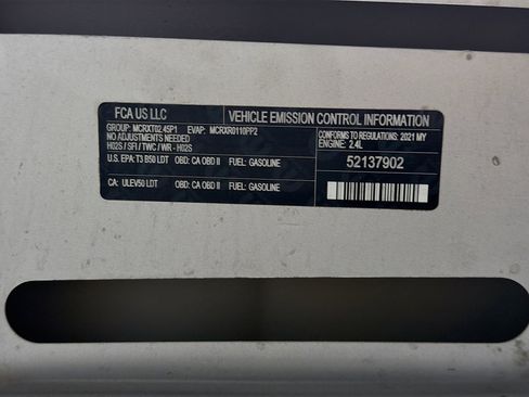 Used 2021 Jeep Renegade Sport w/ Sport Appearance Group image 17