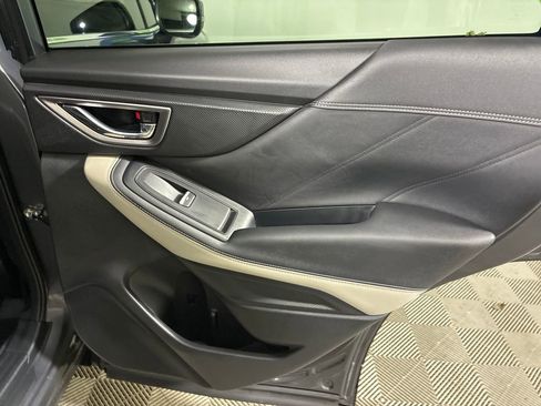 Used 2023 Subaru Forester Limited AWD/4WD image 30