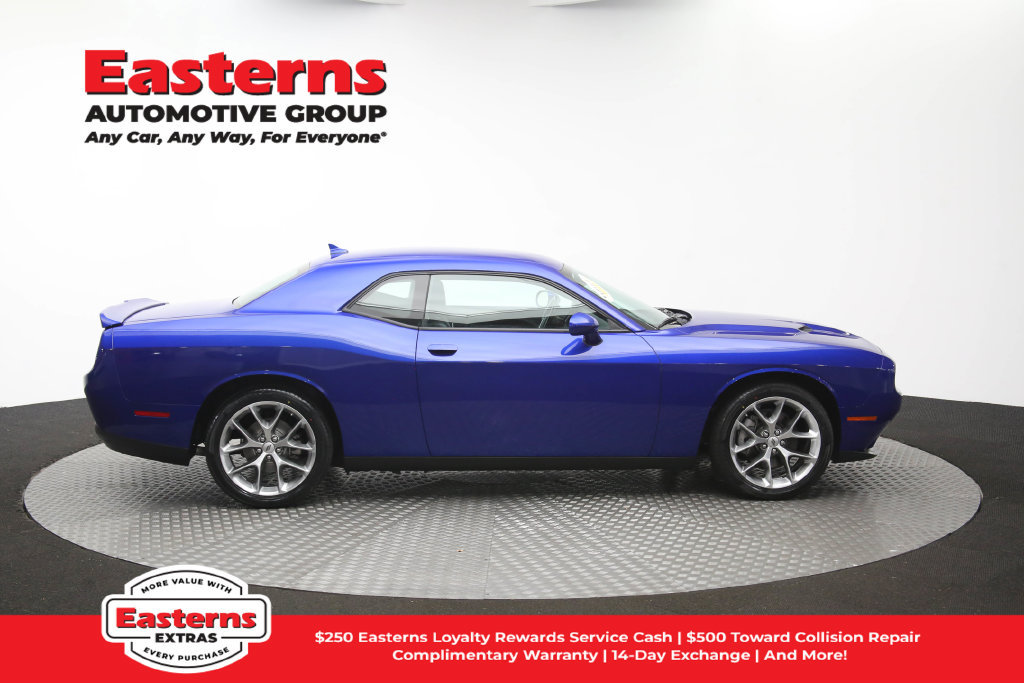 Used 2022 Dodge Challenger SXT w/ Plus Package RWD image 46