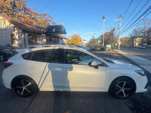 Used 2022 Subaru Impreza 2.0i Premium image 7
