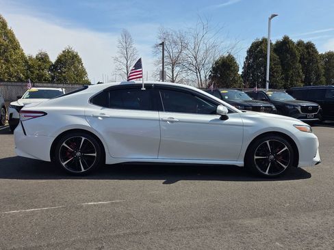 Used 2020 Toyota Camry XSE w/ Blackout Package image 3