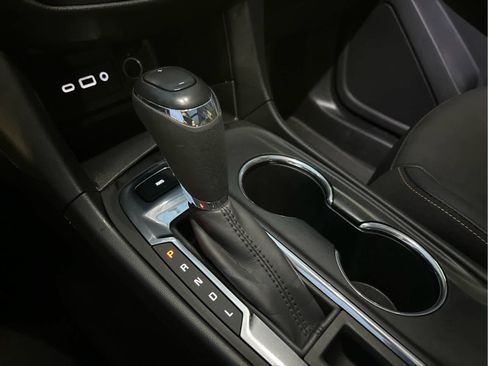 Used 2020 Chevrolet Equinox LT w/ Midnight Edition image 21