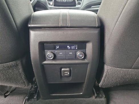 Certified 2021 Chevrolet Traverse LS FWD image 13
