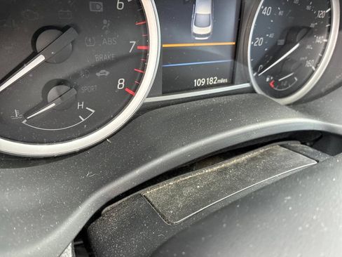 Used 2019 Nissan Sentra SR FWD image 9