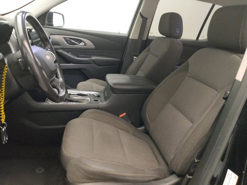 Used 2018 Chevrolet Traverse LT FWD image 17
