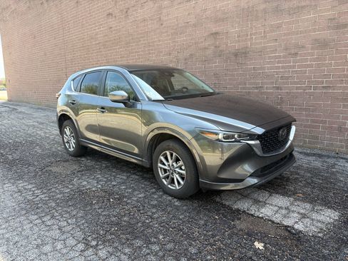 Used 2025 MAZDA CX-5 AWD 2.5 S w/ Select Package image 7