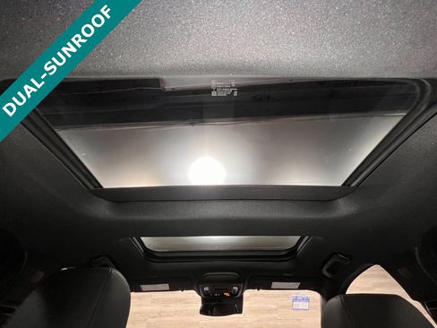 Used 2025 Cadillac CT5 Sport image 5