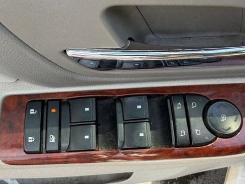 Used 2012 Chevrolet Silverado 1500 LTZ AWD/4WD image 12